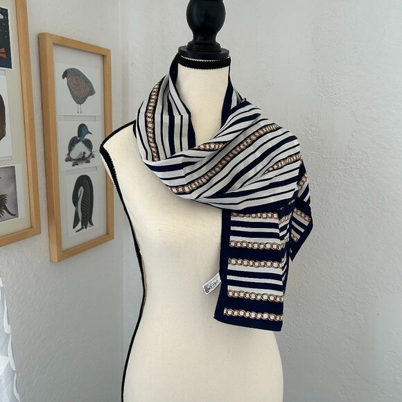 Oscar de la Renta 100% silk scarf white and navy stripe with gold chain detail - Picture 1 of 8